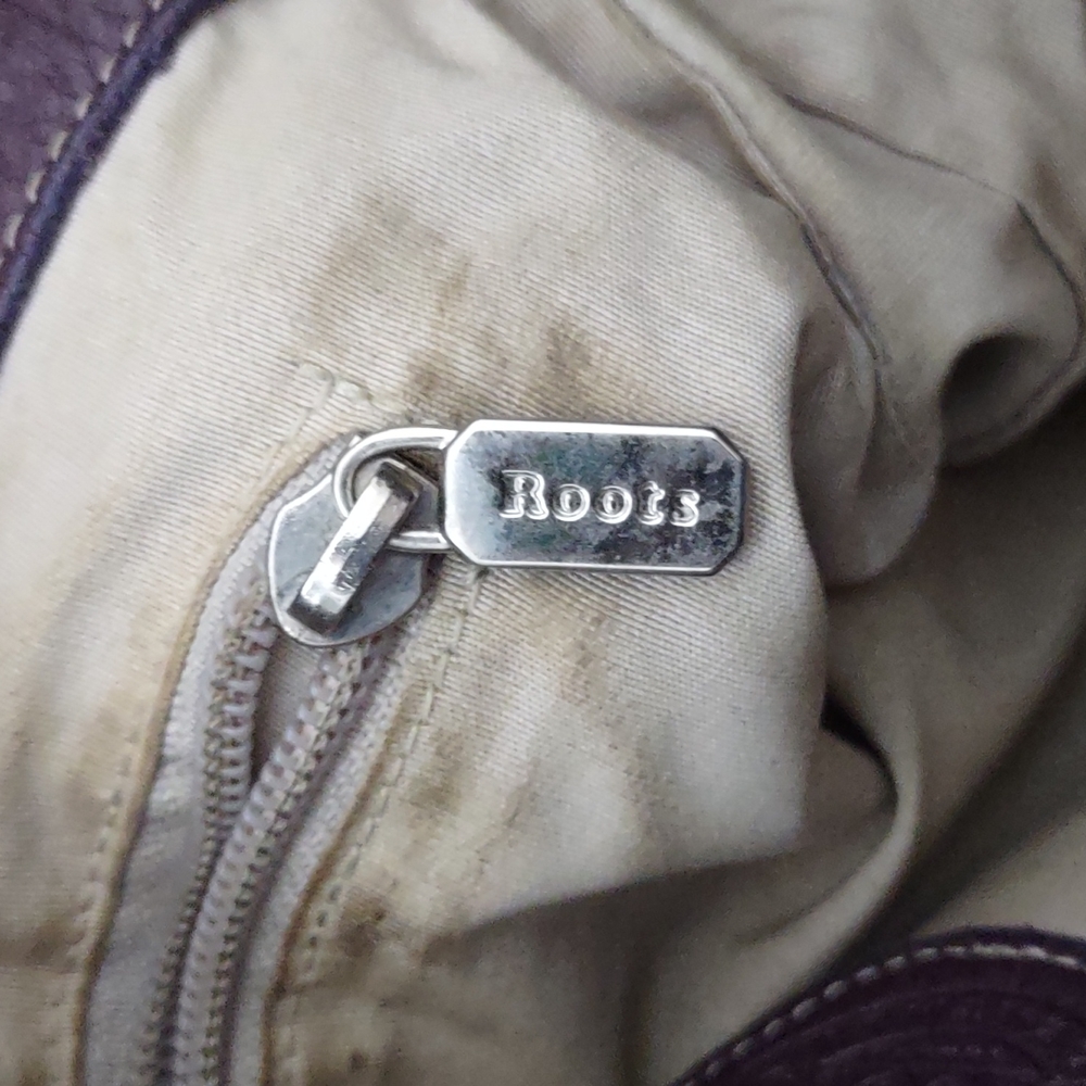 *FINAL PRICE* ROOTS Canada 'Olivia' Pebble Leather Hobo Bag - Picture 8 of 9